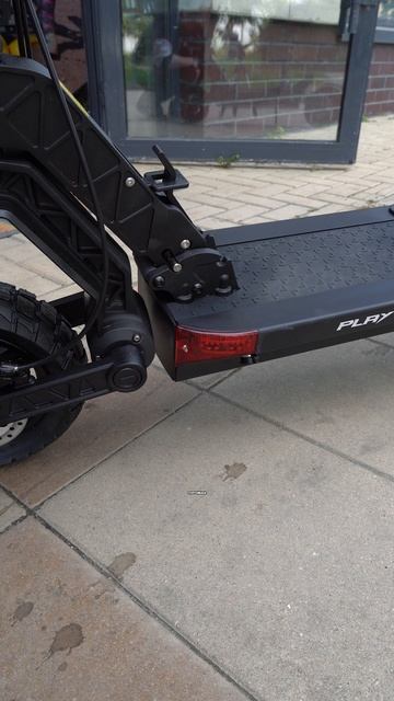 Ускоряю самокат!!! #whitesiberia #самокат #скорость #рек #тренд #speed #shorts #электросамокат смотреть онлайн