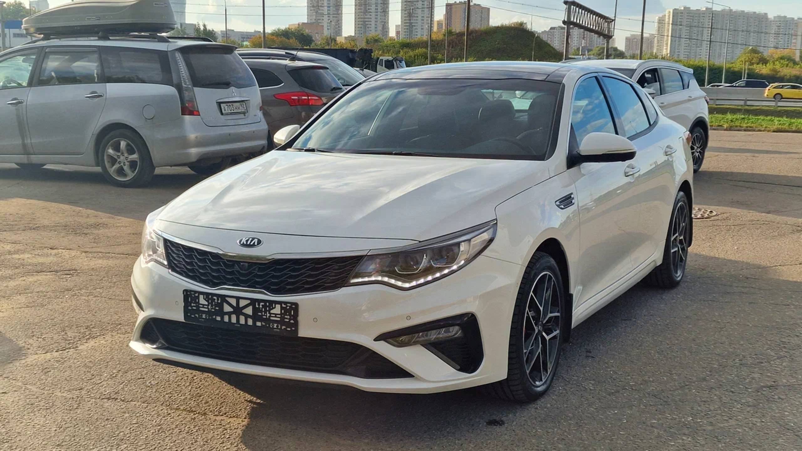 KIA Optima (2018) смотреть онлайн
