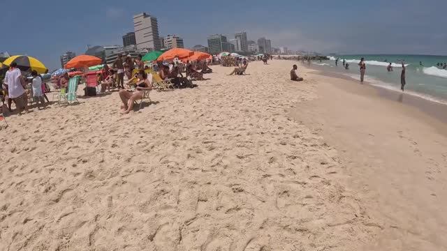 Прогулка по жаркому бразильскому пляже с камерой - Рио де Жанейро сентябрь смотреть онлайн