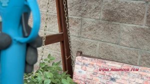 Аккумуляторный секатор для роз