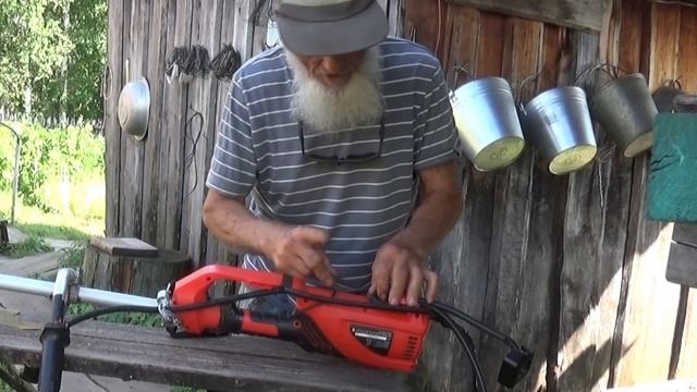 Как дядя Толя триммер переделал