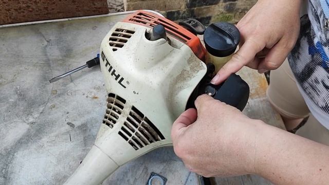 Бензокоса Штиль FS55. Не заводится, глохнет