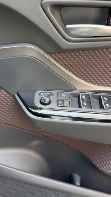 Toyota C-HR pf 1.6 млн.р