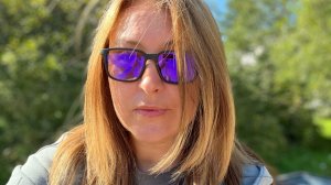 Деньги приходят не от работы, а от безделья)