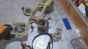 Газонокосилка Makita ELM3720 замена подшипников, центровка ?