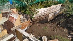 Благоустройство участка - бетонные подпорные стенки, ?