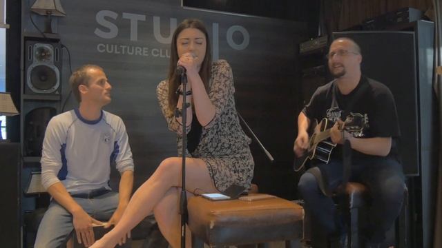 Natalie Imbruglia - Torn (Лилия Радославова) Вечер на талантите 17 смотреть онлайн