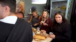 ВЫЖИВАЕМ В ДЕРЕВНЕ / 3 СЕМЬИ