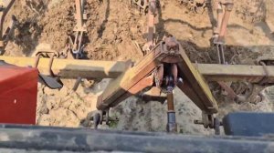 Пропалываем картошку МТЗ 80 и окучник с ёжиками