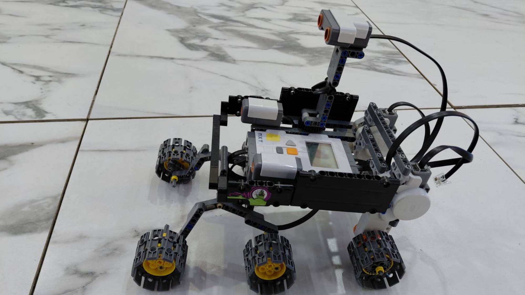 играю в хотлайн майами,это жоско