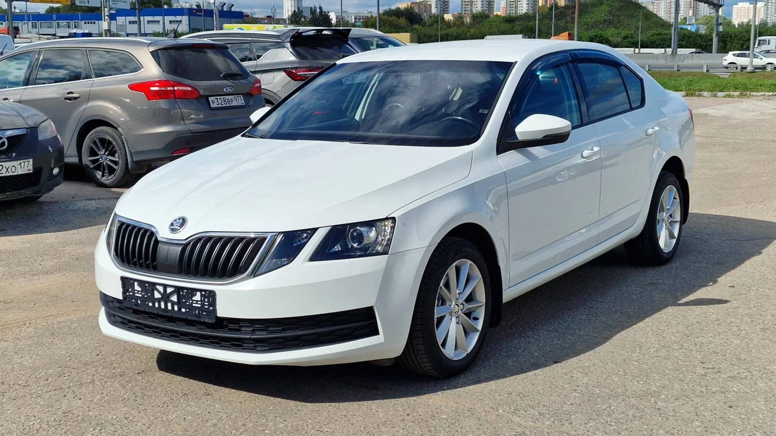 Skoda Octavia (2017) смотреть онлайн