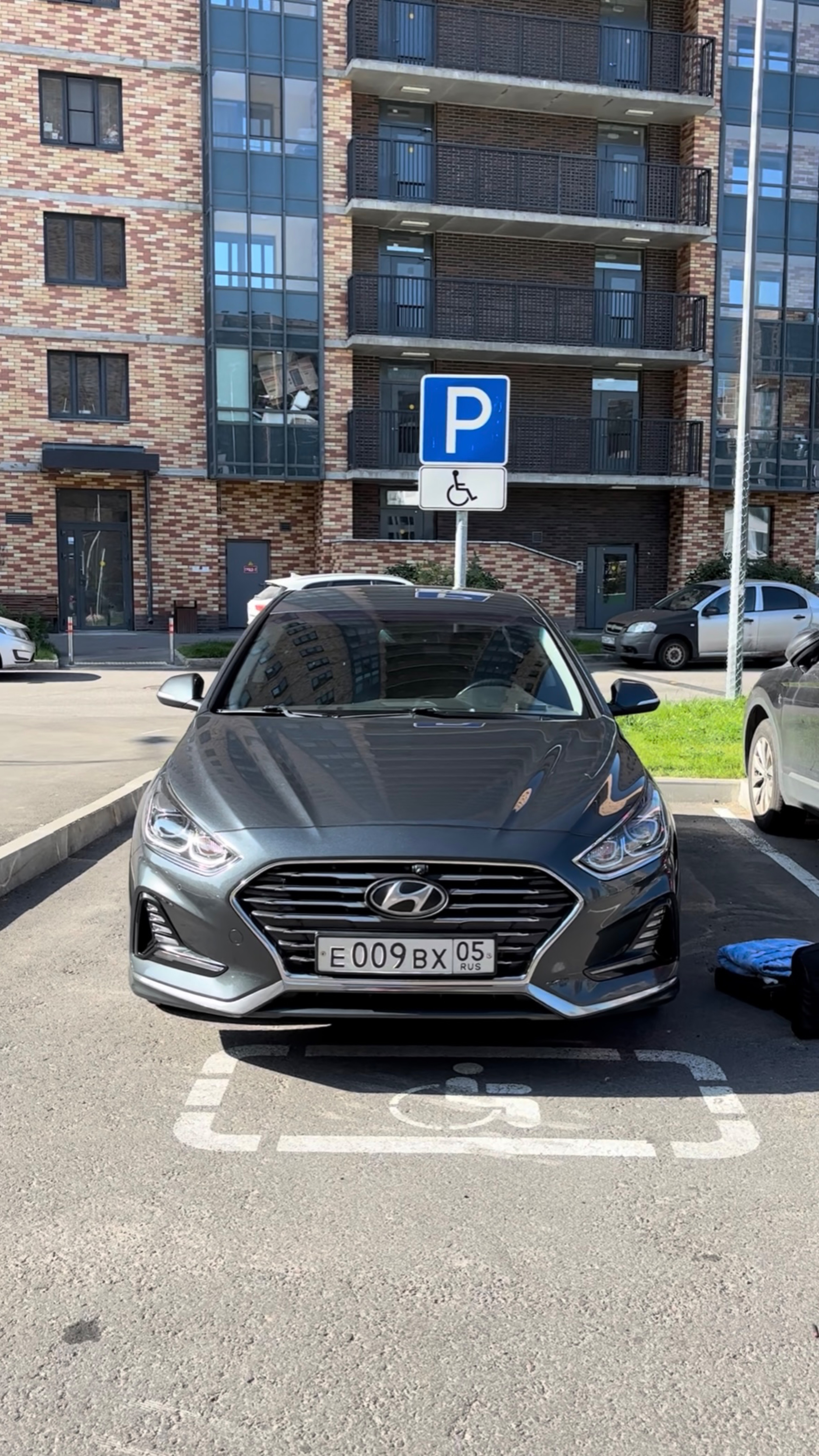 Лучший авто на каждый день Hyundai Sonata LF смотреть онлайн