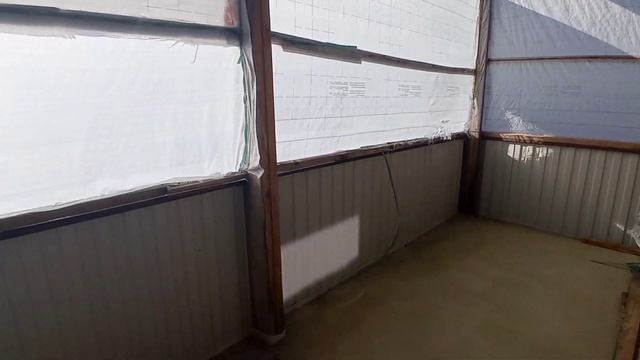 Дом на юге с плодовым садом на участке 12 соток. Горячий