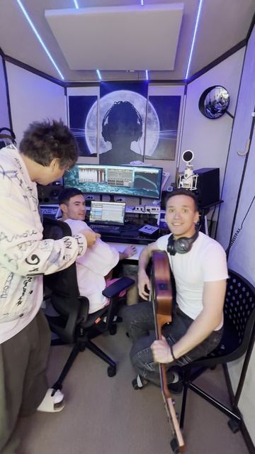 Осталась всего одна неделя - и мы выходим на ваши сцены! смотреть онлайн