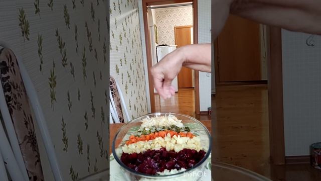 Осенняя побелка деревьев и винегрет на обед. смотреть онлайн