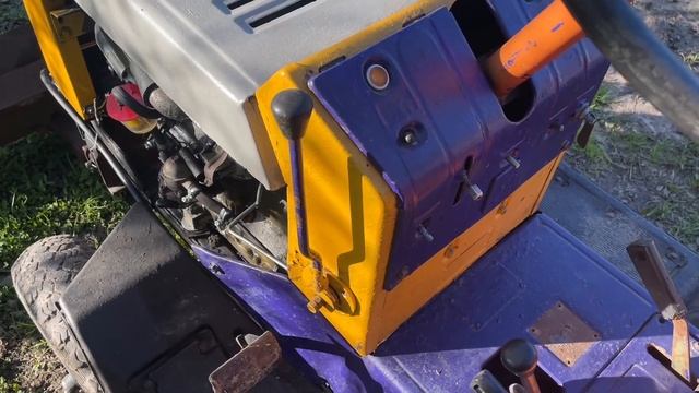 Минитрактор из прошлого КМЗ-012/ХТЗ-010. Первый обзор пос?