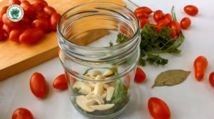 Маринованные помидоры с зёрнами горчицы