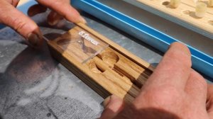 Прививка личинок пчел | Вывод маток с новым шпателем