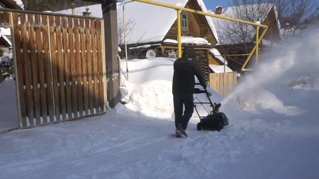 Снегоуборщик на батарейках Greenworks Gd40st Разбираем смотр? смотреть онлайн