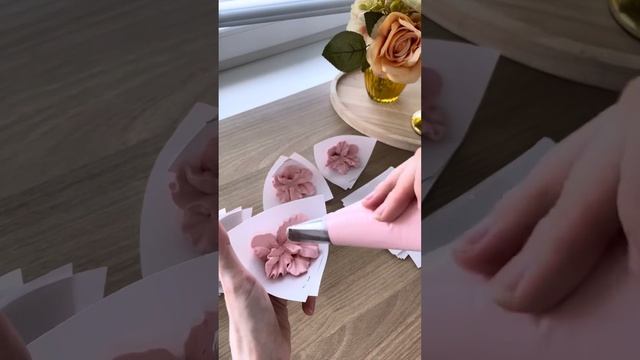 ГЛАДИОЛУСЫ ИЗ ЗЕФИРА 😍 одной насадкой смотреть онлайн