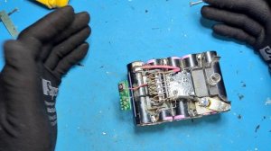 Ремонт аккумулятора DeWalt 18В 5Ач. Качественные аккумуляторы для строительного инструмента