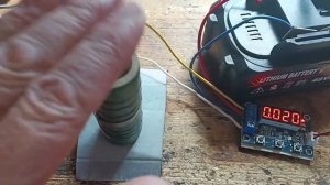 Электрический триммер Brush Cutter. Проверяем аккумуляторы