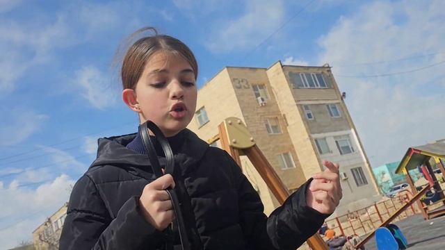 Алисия возмущается снова / Нашли красивый но опасный ц смотреть онлайн