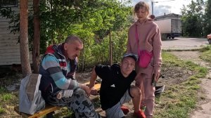 Владыка вызывает скорую, Чудо садоводства, Семейные разборки, ДК собрался жениться, Отрава от блох'
