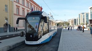 Первый день работы беспроводной трамвайной линии