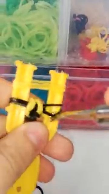 Урок 8. Фигурка из резинок 