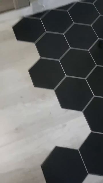 Укладка плитки черепашка🐢Или соты, кому как нравится смотреть онлайн