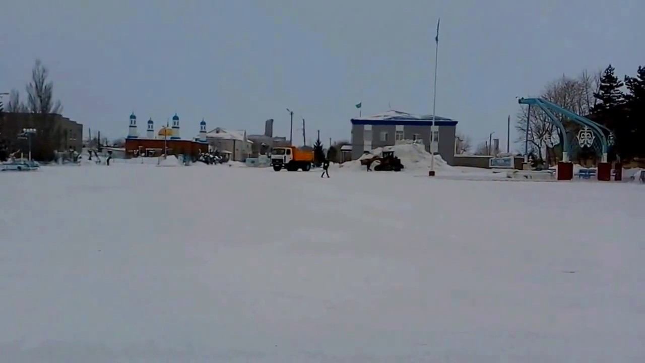 Зима уже закончилась ? Куда делась горка? смотреть онлайн