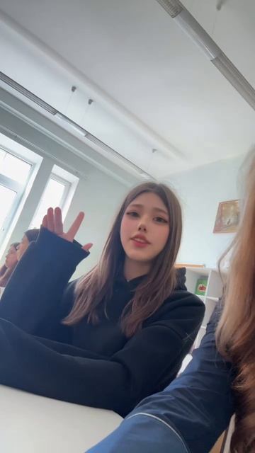 А у тебя есть лабуба? 😀 #vikasecret #лабубу#уроки #счастье #таролог