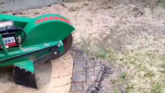 Удаление пней методом фрезеровки, подготовка под газо