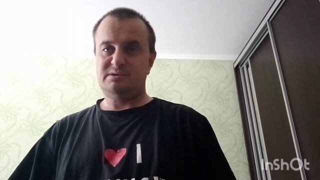 Вот такие у нас растут груши на дереве на даче 🍐😊