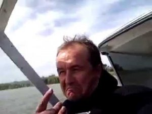 Водометный катер «Томь-605-мод» на раскатах в Дельте Волги.
