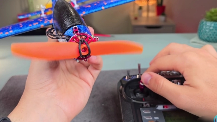 Создание летающей модели самолёта смотреть онлайн