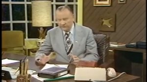 📹 Я верю в молитву урок 13 сколько раз молиться об одном и том же  Доктор Лестер Самралл →