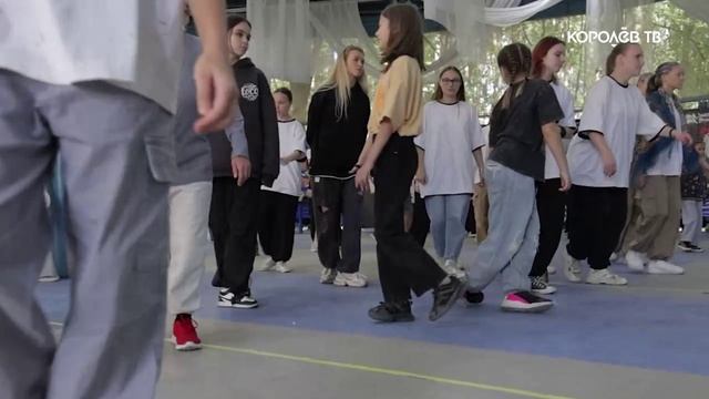 Пульс улиц: танцевальные коллективы погрузили Королёв в атмосферу хип-хопа смотреть онлайн