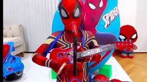 колбаса и банан получился баклажан