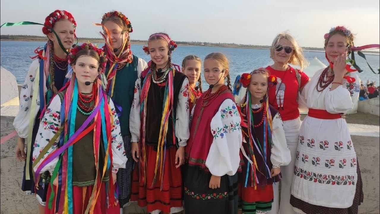 Фольклорный ансамбль РАдоница г.Симферополь смотреть онлайн