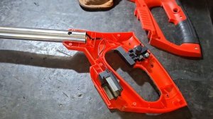 Аккумуляторный триммер Bosch (Китай) не включается - прос