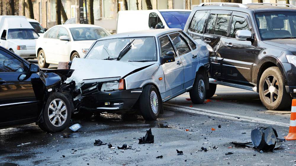 Аварии и ДТП на дорогах ТОРОПЫГИ за рулем смотреть онлайн