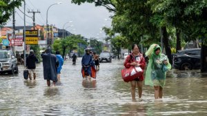 Остров в воде: на Бали бушует наводнение из-за ливней