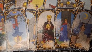 ТАРО РАСКЛАД\ КТО ЗА ВАС БУДЕТ ОЧЕНЬ ЦЕПКО "ДЕРЖАТЬСЯ"?!