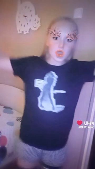 я нанюхалась краски в подъезде 🤪 смотреть онлайн