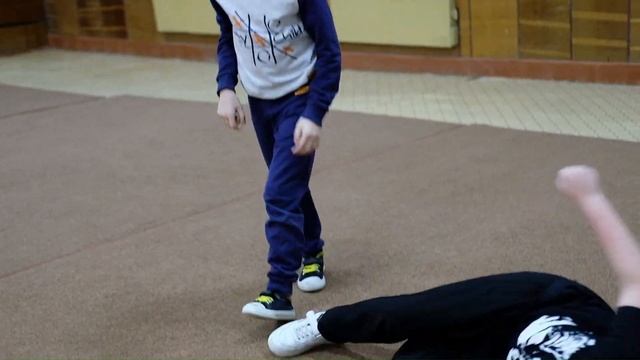 Школа боевых искусств "Лотос" смотреть онлайн