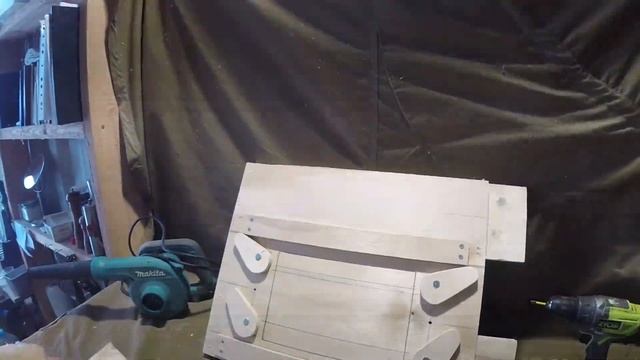 Деревня Соснино (снег, станок для рамок, лыжи) смотреть онлайн