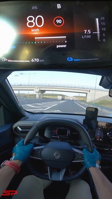 RENAULT DUSTER 1.6 HYBRID МОЩНОСТЬЮ 145 л.с. - РАЗГОН смотреть онлайн