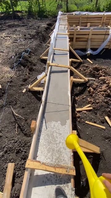 Зачем надо поливать бетон ? смотреть онлайн